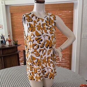 Nine West White and Gold Sleeveless Top. Size L
